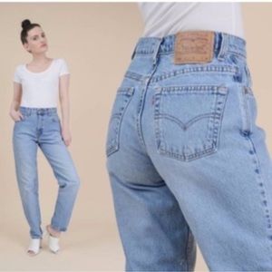 Vintage Levis 550 Classic Relaxed fit Tapered Leg Light Wash,Zip fly Jeans 18s